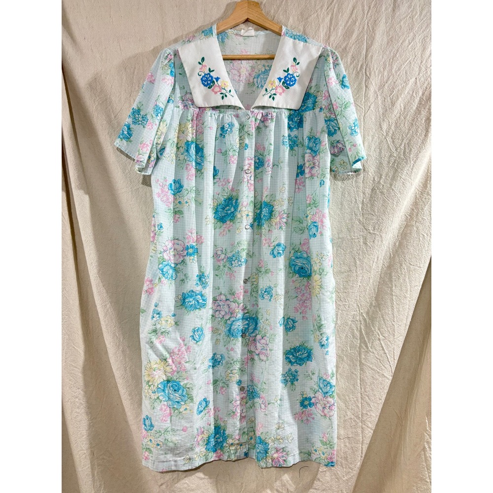 Vintage 80s Floral Seersucker House Dress Embroidered Collar Blue Pink L XL
